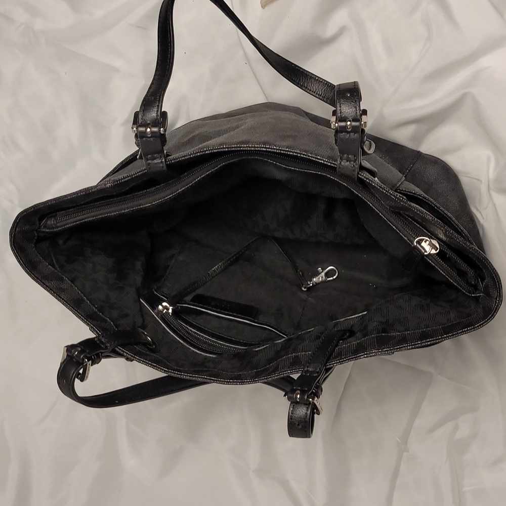 Handbag - Picture 5 of 5